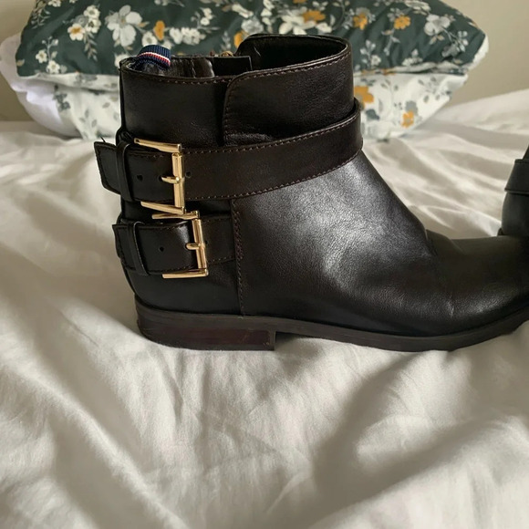 Tommy Hilfiger Booties - Picture 3 of 5